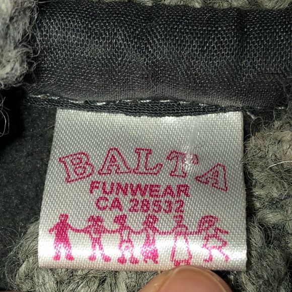 Balta Cozy Gray Bear Sweater - Picture 7 of 8